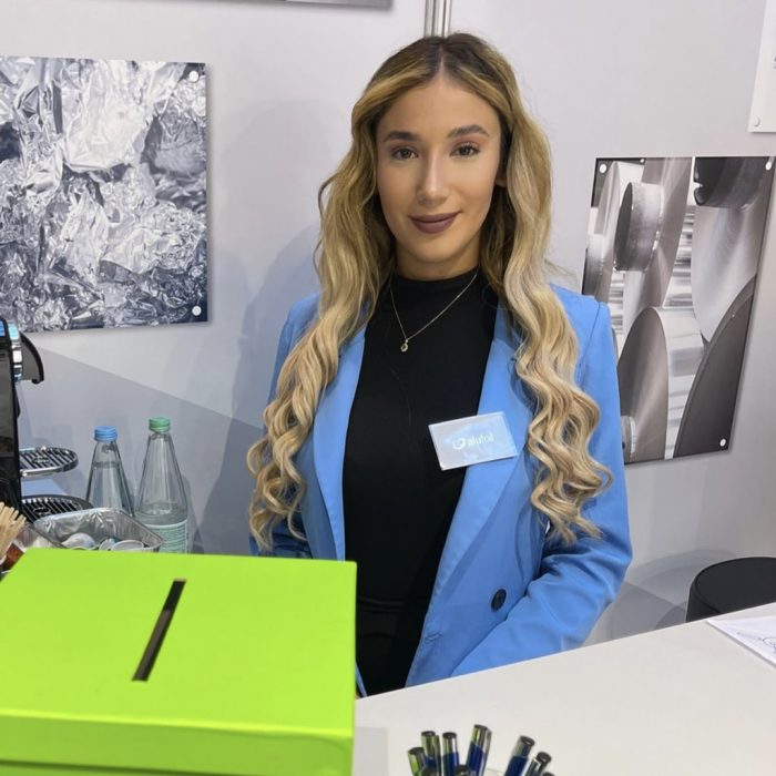 referenzen messe hostess agentur glowstaff aluminium duesseldorf düsseldorf alufoil