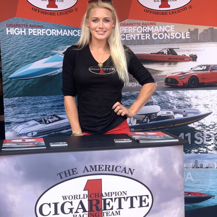 referenzen messe hostess agentur glowstaff cannes yachting festival cigarette racing team