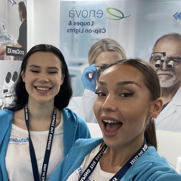 hostessen agentur buchen köln IDS messe glowstaff hostess jobs