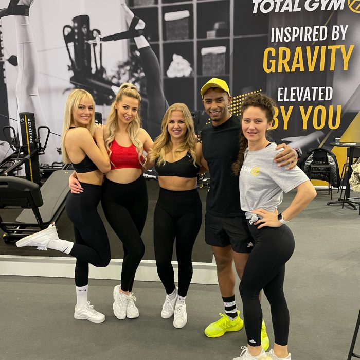 hostessen agentur buchen köln glowstaff fibo total gym fitness models hostess jobs