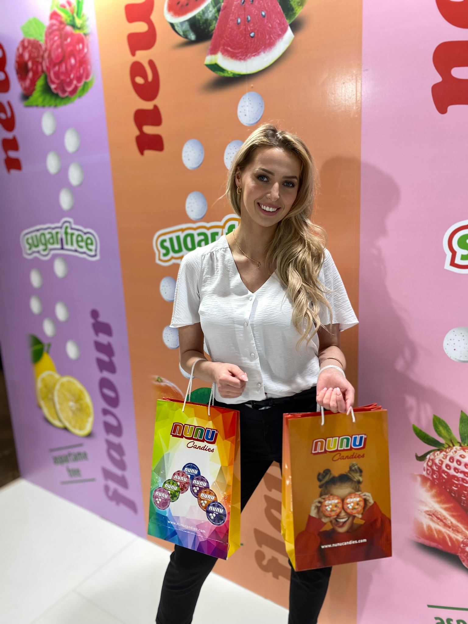 Hostessenagentur Glowstaff - Hostess ISM ANUGA Cologne