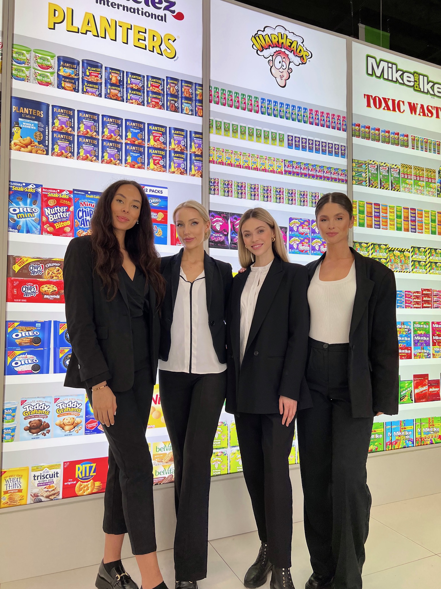 Hostessenagentur Glowstaff - Hostessen ISM Cologne ANUGA Köln